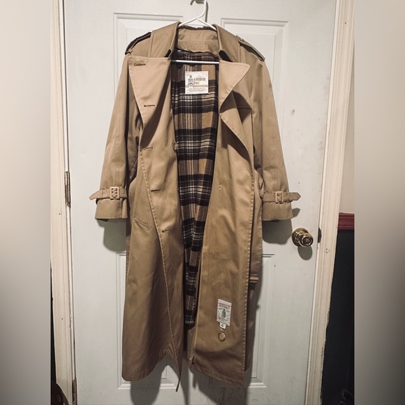 London Fog vintage Beige Trench Coat